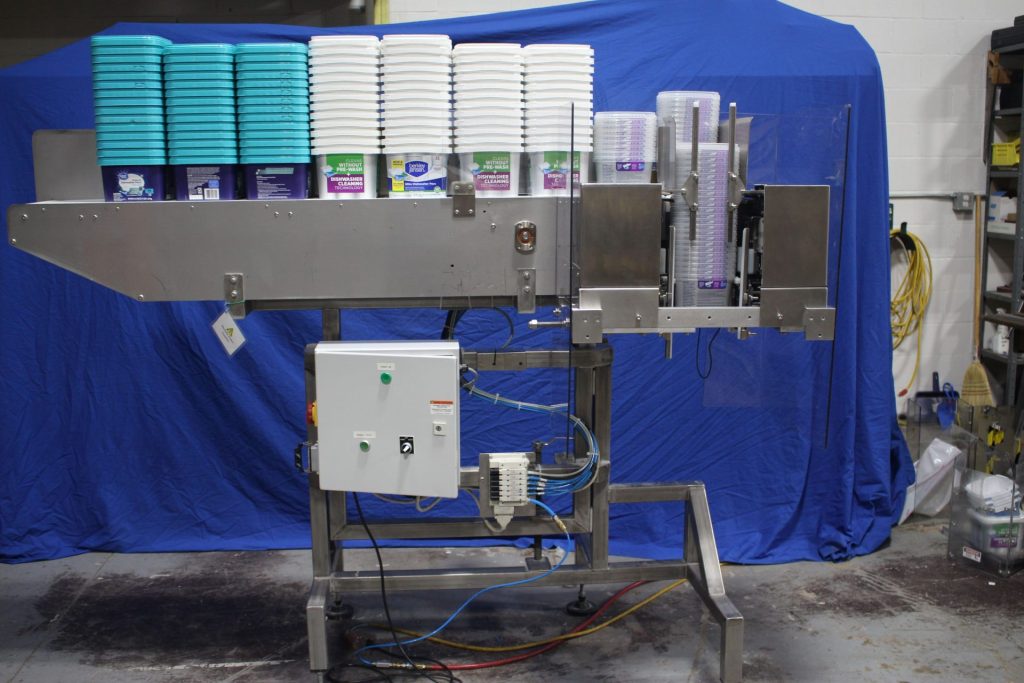 Custom denester Custom tub denesting system
